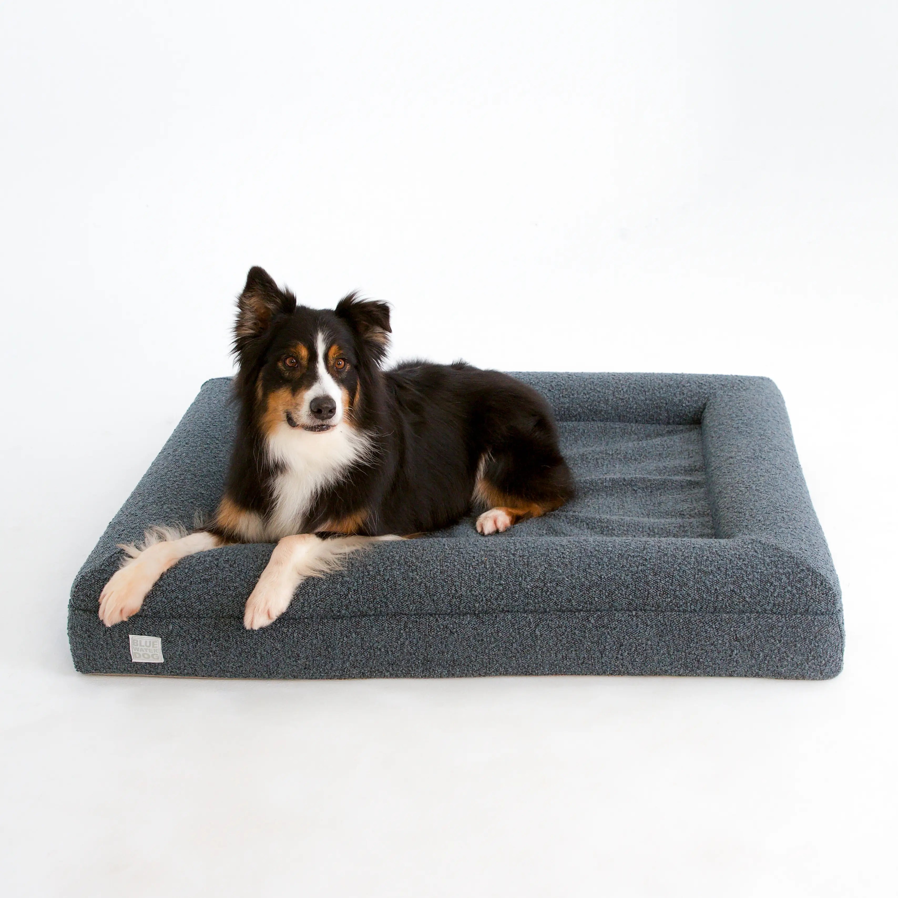 Large Luxury Bouclé Orthopedic Bluewater Dog Bed (Ocean Blue)