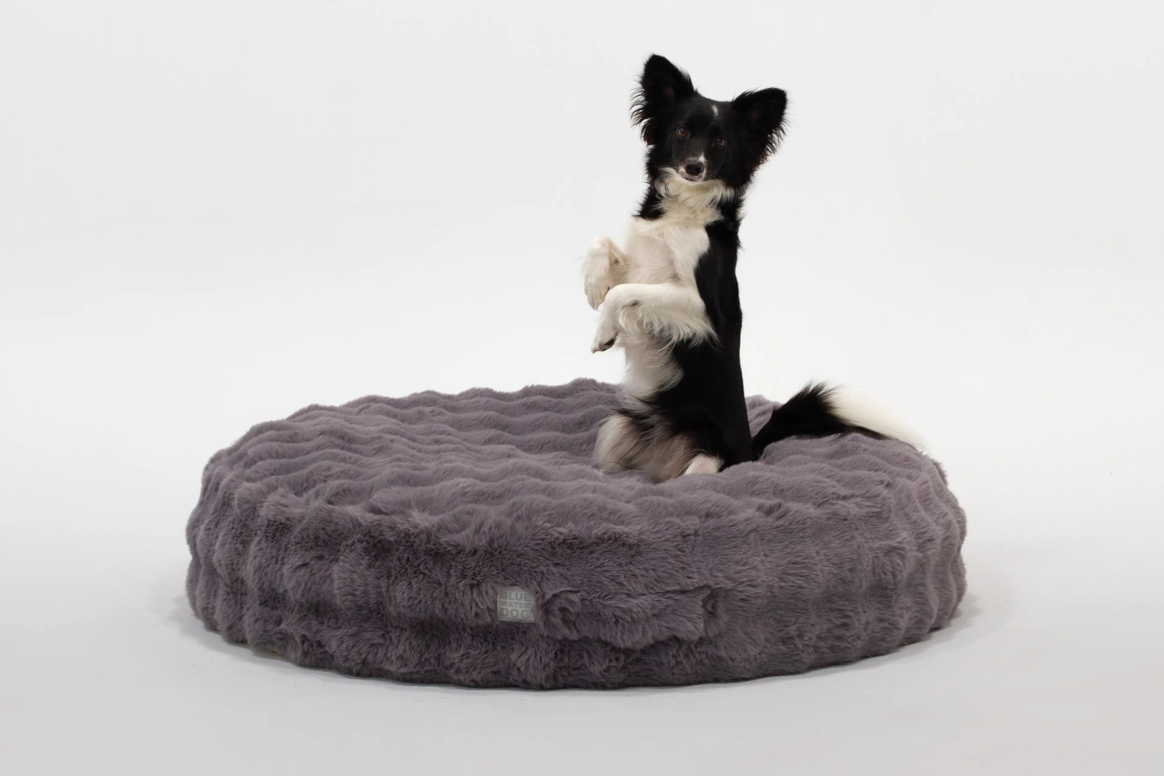 Snoozy Bed Calming Faux Fur Cover (Stormy Gray)
