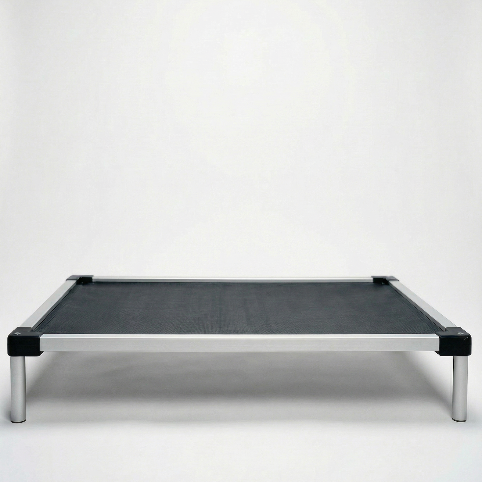 Elevated Dog Bed (Aluminum)